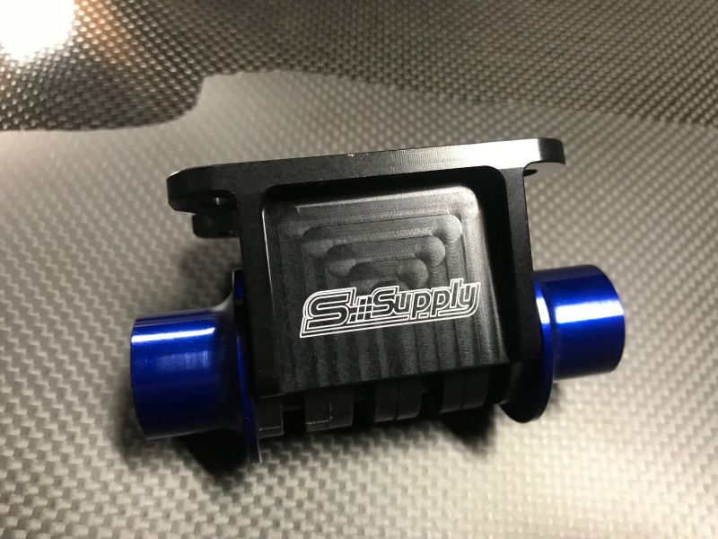 画像: タンククイックシステム（GSX-R1000RL7〜M1）